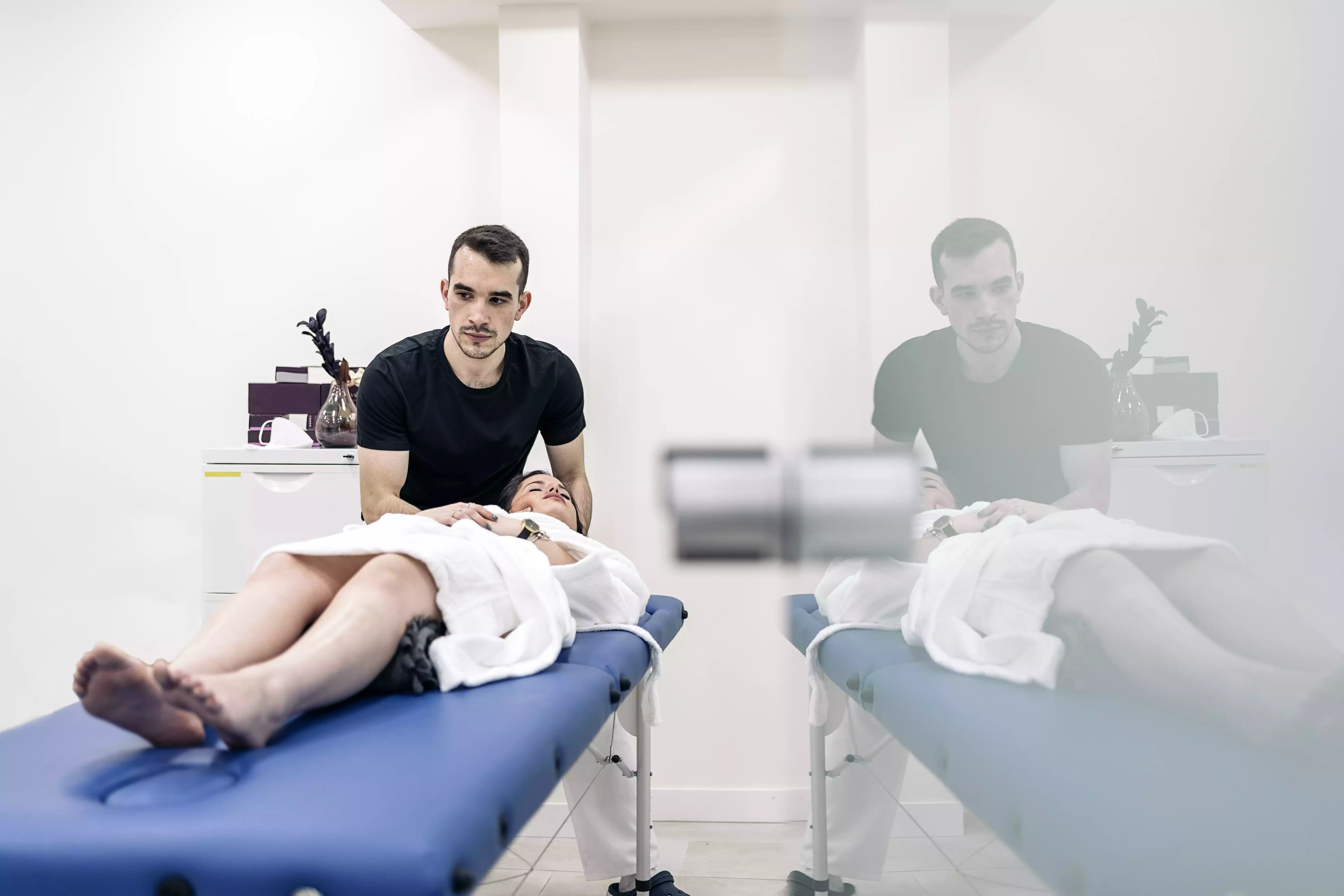 Dolor de hombro y gimnasio: Cuando la fuerza se topa con la limitación