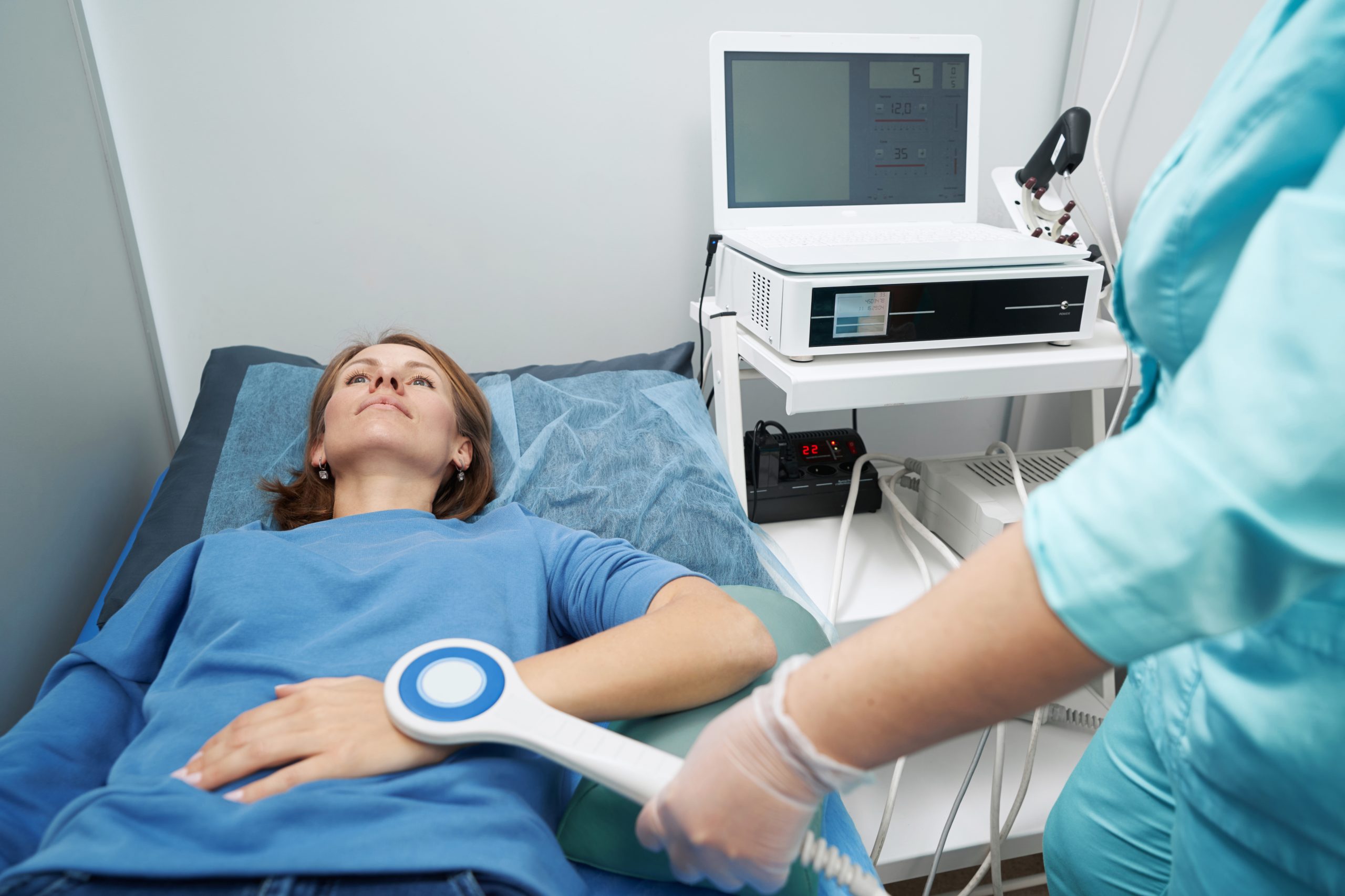 Dolor en los Ojos y Cabeza: Causas, Soluciones y Cómo eFISIO Madrid Puede Ayudarte